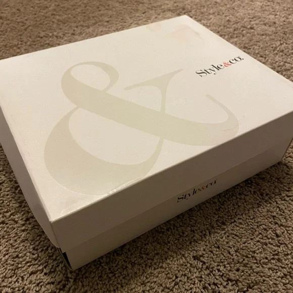 Style & Co Black Heeled Boots Suede Texture - Picture 2 of 4